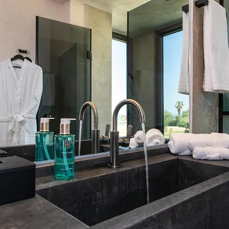 Nalu & Adults Only Szálloda 5*